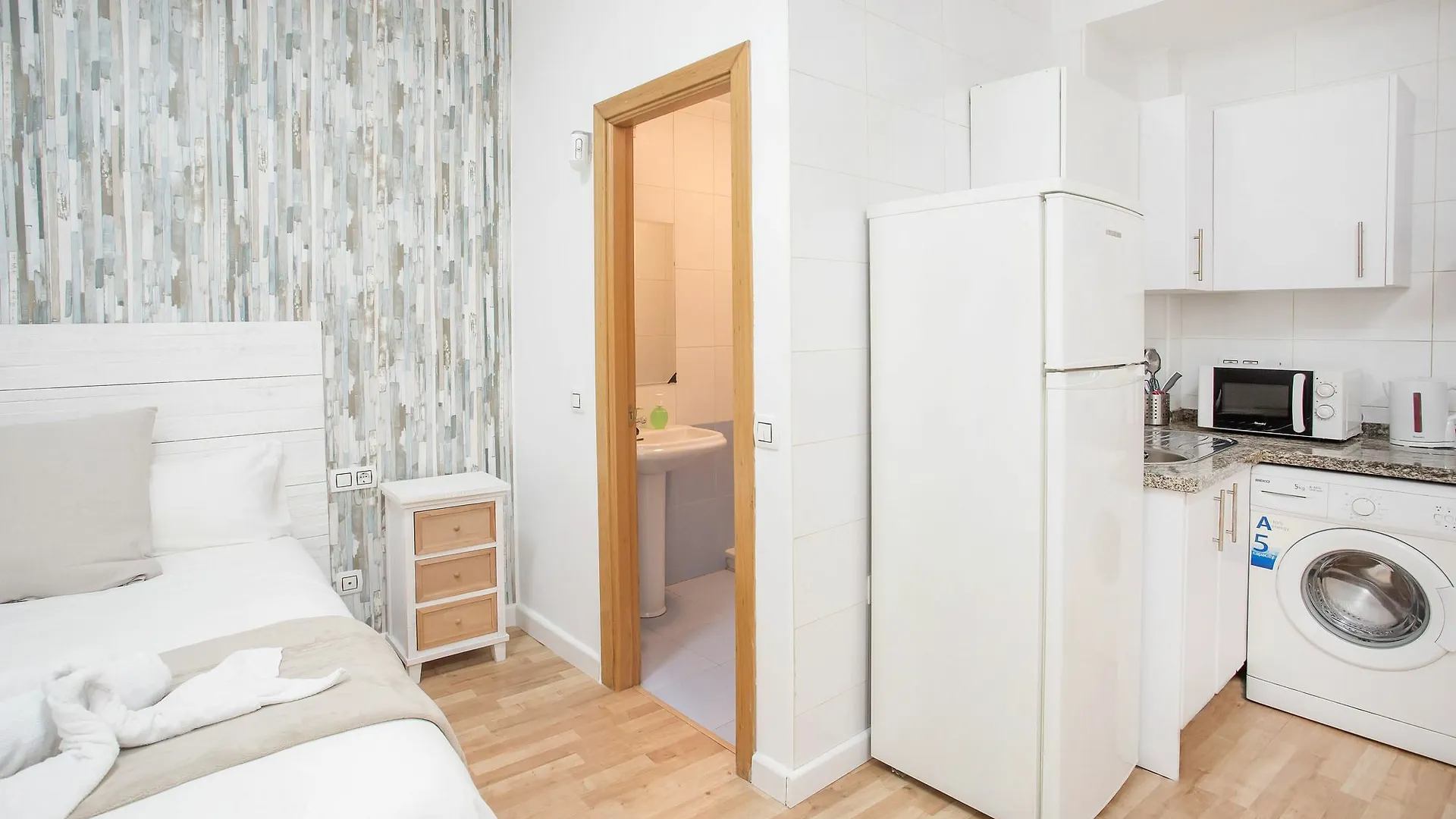 Suncity Studio Pena مالقة إسبانيا